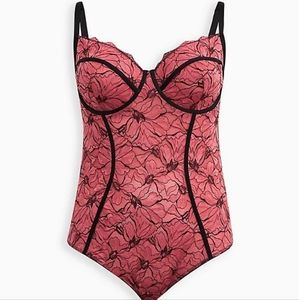 TORRID UNDERWIRE BODYSUIT - LACE PINK